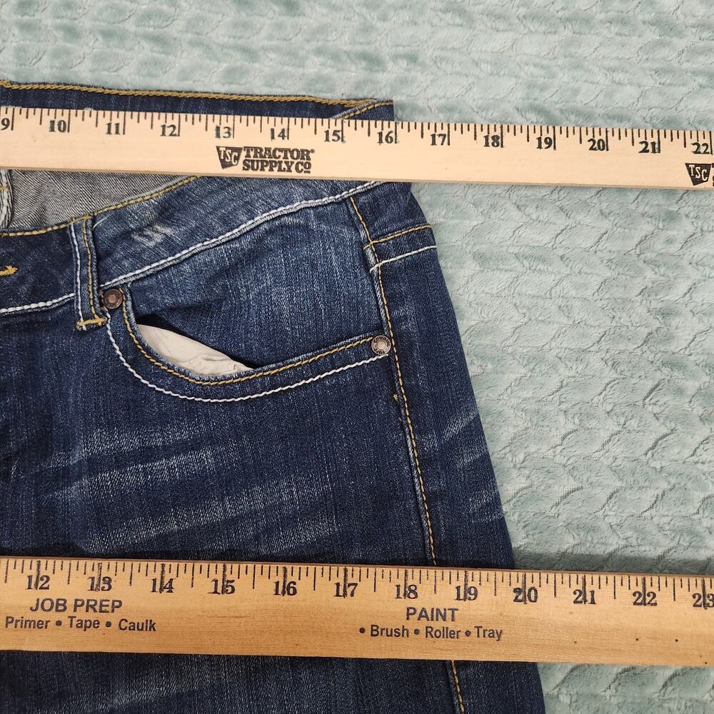 Cowgirl Tuff Women's 32 x 31 Boot Cut Med Wash Stretch Denim Jeans - Picture 6 of 14